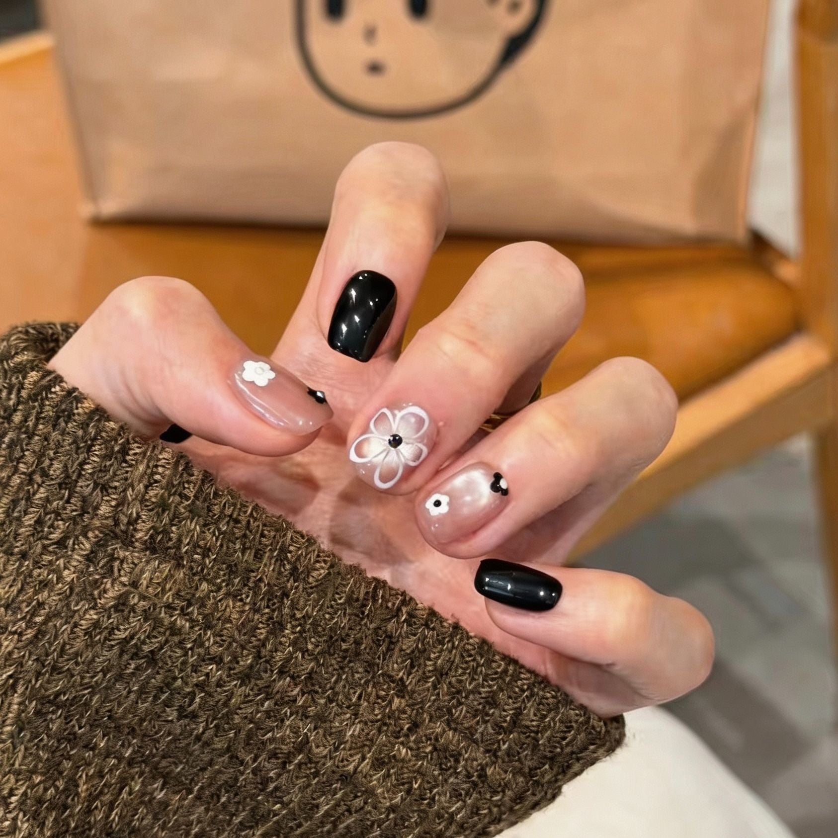 Glue & Go press-on nails style 016