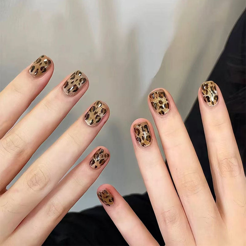Glue & Go press-on nails style 025