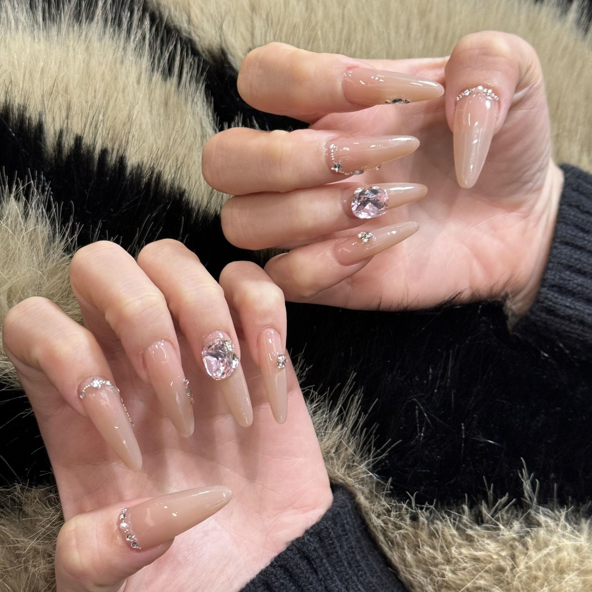 Glue & Go press-on nails style 047