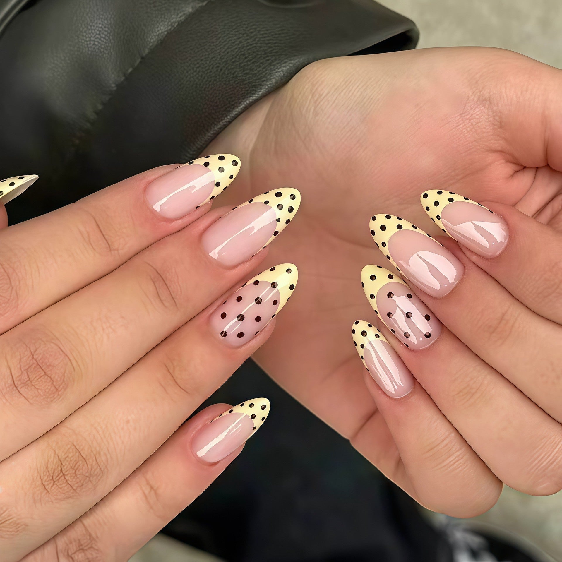 Glue & Go press-on nails style 097